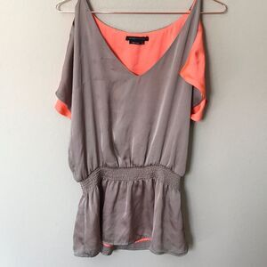 BCBGMAXAZRIA cold shoulder blouse‎